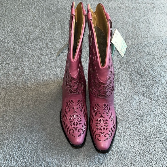 Roper Pink Heeled Boots - Picture 3 of 6
